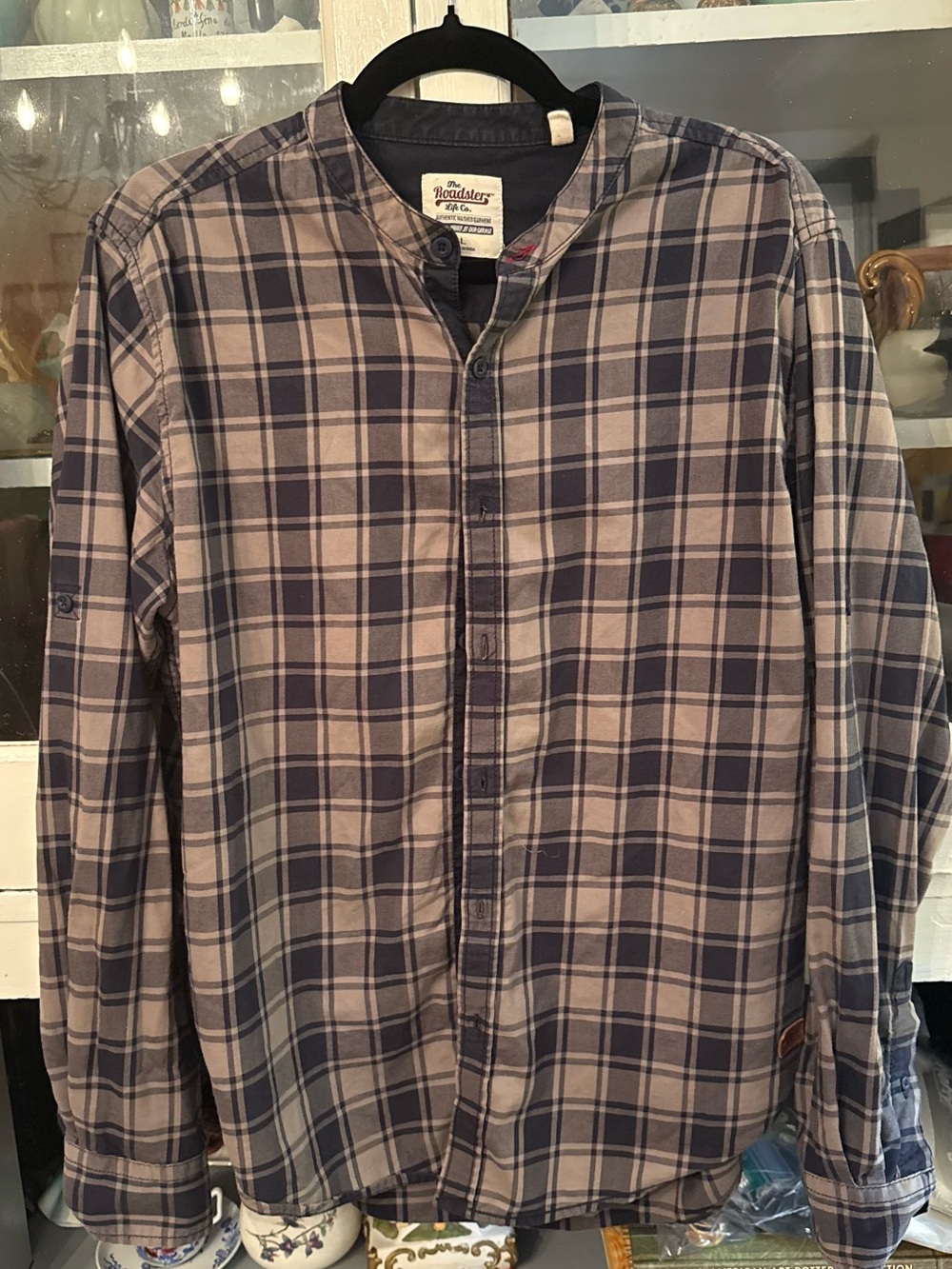 Round-Collar Blue Plaid Casual Button-Down Shirt -